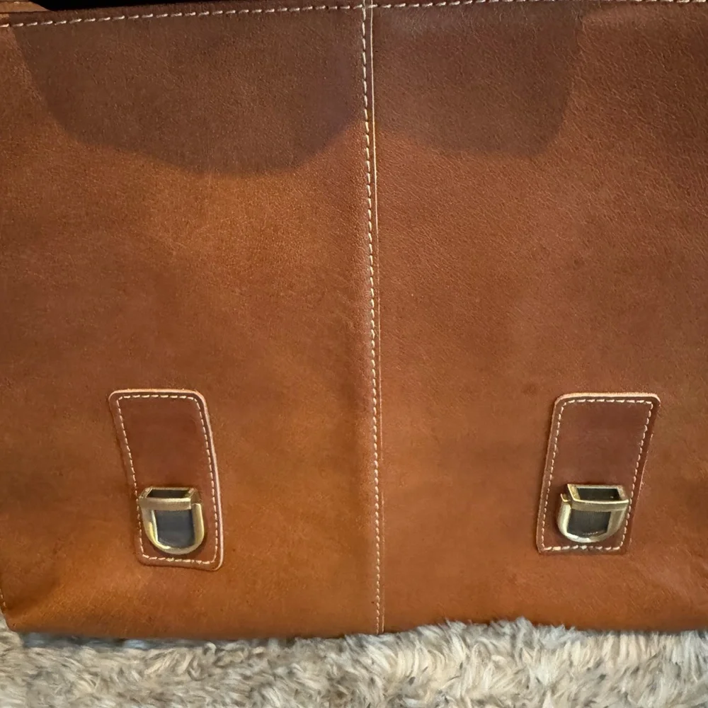 COPY - COPY - Vintage APC Brown Leather Messenger Laptop Briefcase 17